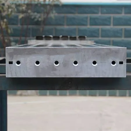 Six-cavity round rod pultrusion die